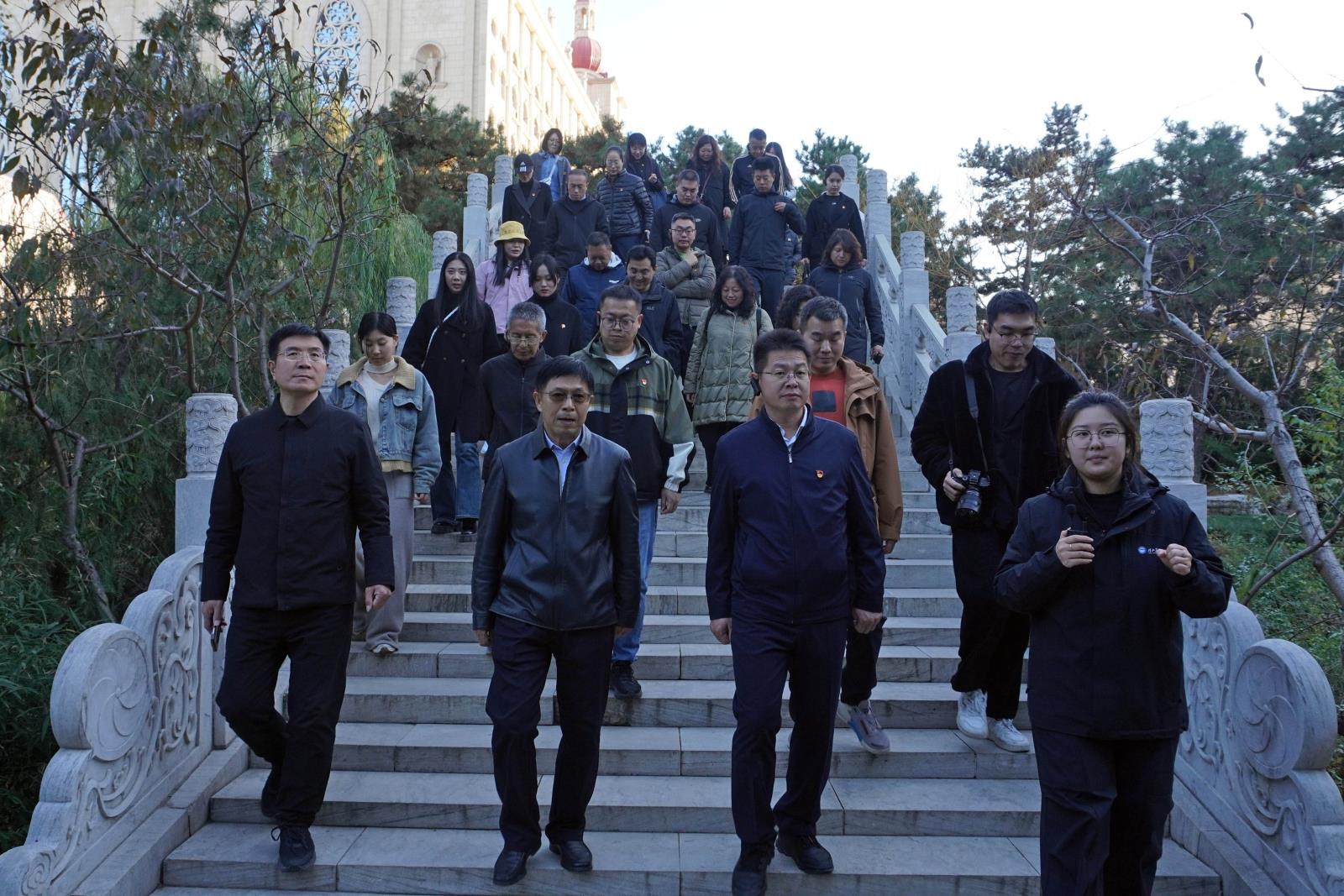 d4f1b32ffba59de1d1edf6848f5adff1.jpg d4f1b32ffba59de1d1edf6848f5adff1.jpg